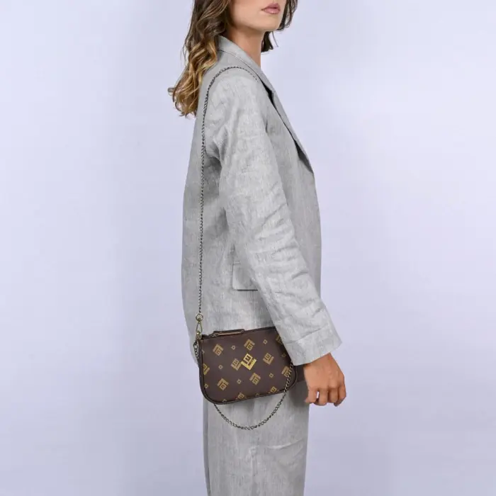 caldera.s.signature.collection.model_.70.jpg.webp Caldera S Signature Brown - Image 1