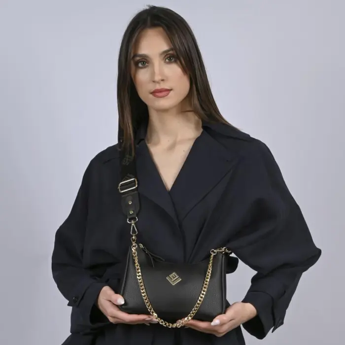 asti.model.2k26.68.jpg Regina Asti Bag Black - Image 1